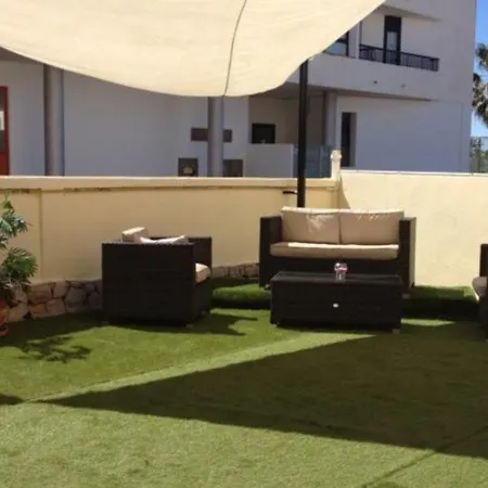 Bahia De San Antonio アパートホテル 2*